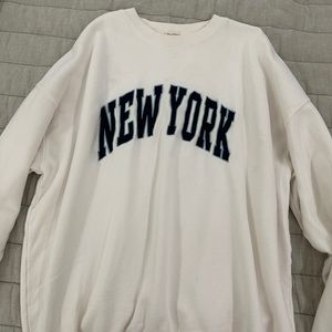 Brandy Melville sweater